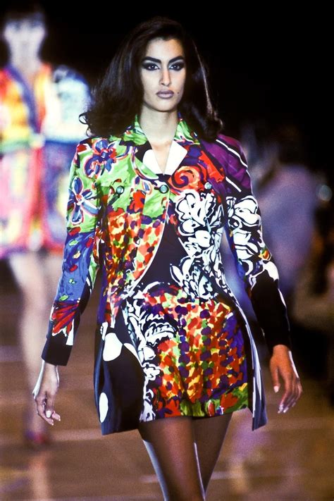 gianni versace catwalk